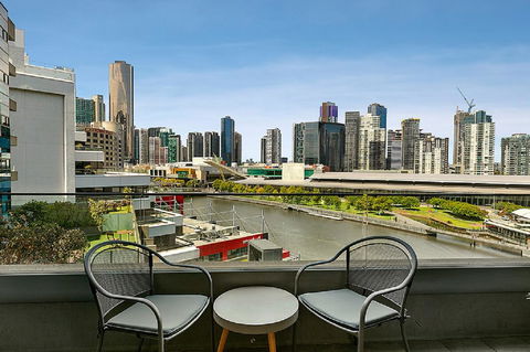 Melbourne Holiday Apartments Flinders Wharf - Broome Tourism 2