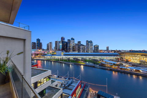 Melbourne Holiday Apartments Flinders Wharf - Broome Tourism 5