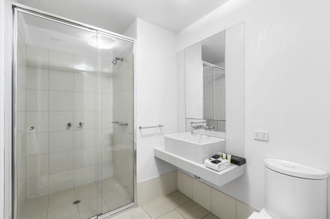 Melbourne Holiday Apartments Flinders Wharf - Broome Tourism 18