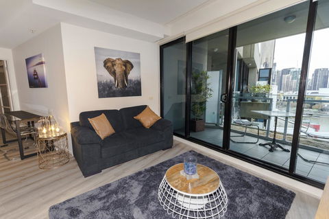 Waterfront Melbourne Apartments - Broome Tourism 42