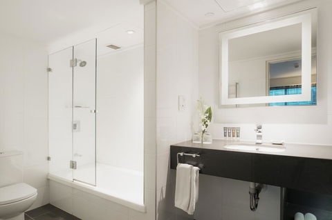 Novotel Melbourne On Collins - Broome Tourism 4