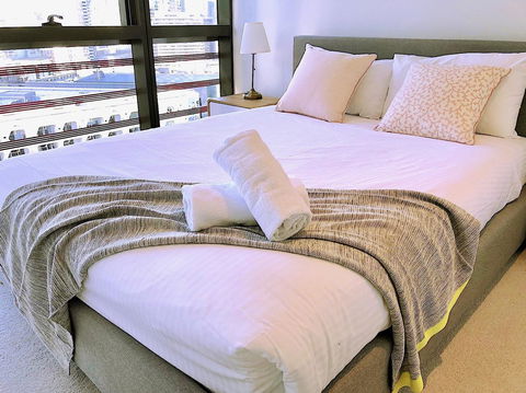 Pride Docklands Waterfront Apartment City View - Broome Tourism 41