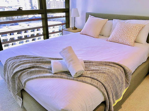 Pride Docklands Waterfront Apartment City View - Broome Tourism 1