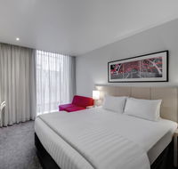 Travelodge Hotel Melbourne Docklands - Broome Tourism