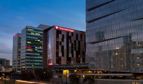 Travelodge Hotel Melbourne Docklands - Broome Tourism 23
