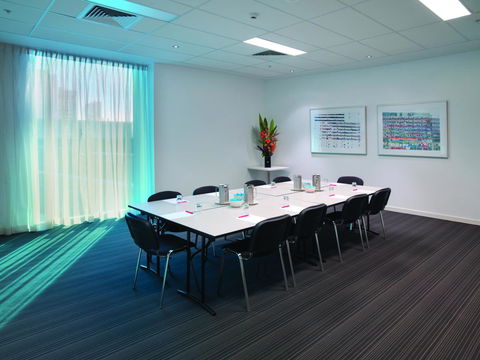 Travelodge Hotel Melbourne Docklands - Broome Tourism 22