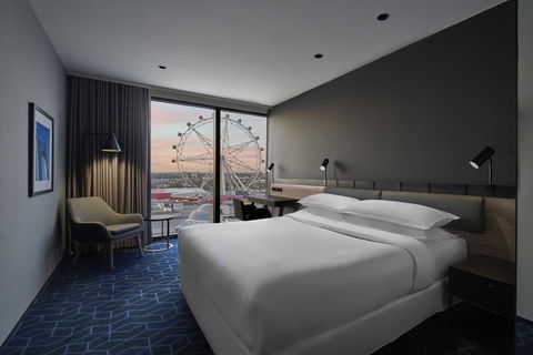 Vibe Hotel Melbourne Docklands - Broome Tourism 6