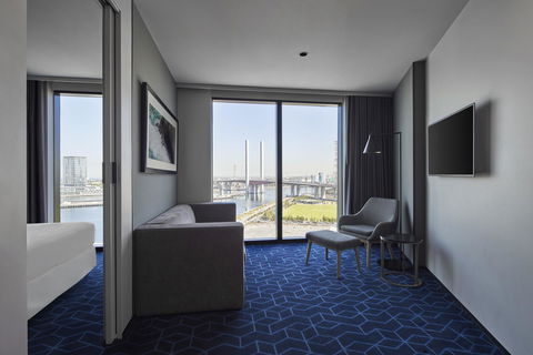 Vibe Hotel Melbourne Docklands - Broome Tourism 2