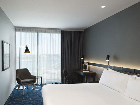Vibe Hotel Melbourne Docklands - Broome Tourism 25