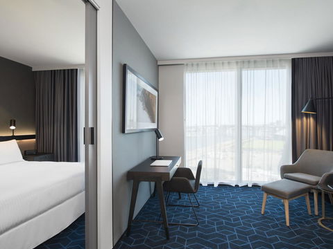 Vibe Hotel Melbourne Docklands - Broome Tourism 24