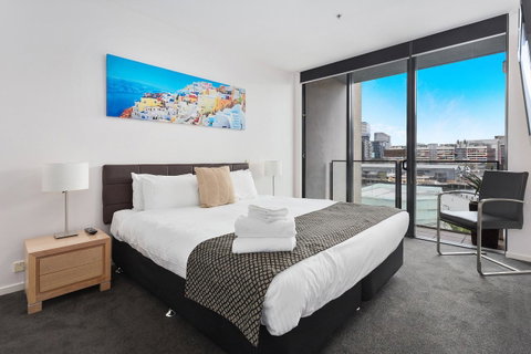 Docklands Private Collection - NEWQUAY - Broome Tourism 8
