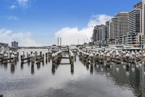 Docklands Private Collection - NEWQUAY - Broome Tourism 19