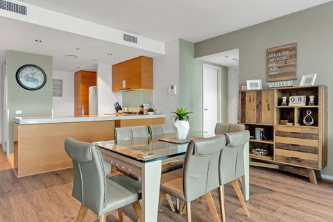 Docklands Private Collection - NEWQUAY - Broome Tourism 1