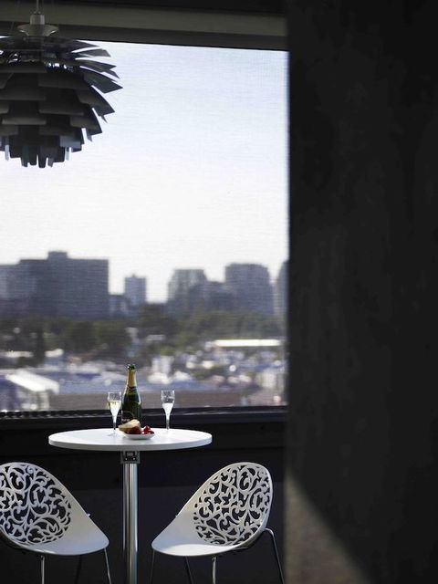 The Cullen Melbourne - Art Series - Broome Tourism 40