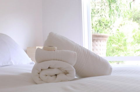 Capella Villa No. 4 - Stunning Luxury Decor Inside And Out - Broome Tourism 13
