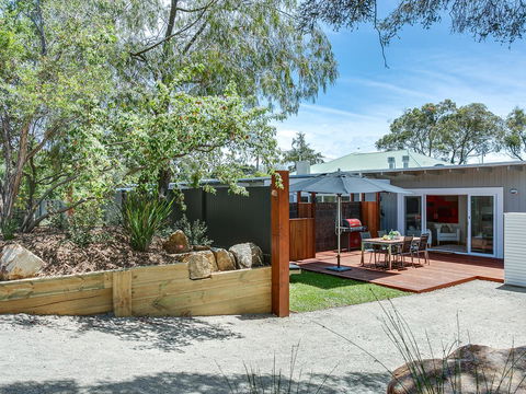 Capella Villa No. 4 - Stunning Luxury Decor Inside And Out - Broome Tourism 7