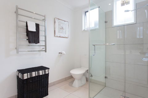 Capella Villa No. 4 - Stunning Luxury Decor Inside And Out - Broome Tourism 11