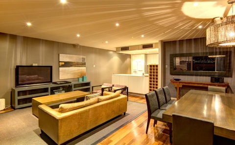 ACD Apartments - Broome Tourism 0