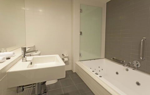 Causeway 353 Hotel - Broome Tourism 29