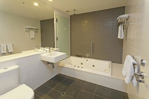 Causeway 353 Hotel - Broome Tourism 35