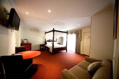 Sanctuary House Resort Motel - Broome Tourism 10