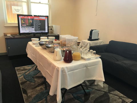 SmartStay Melbourne - Broome Tourism 24