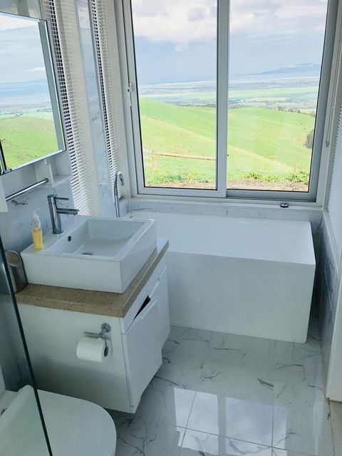 One Tree Hill Wilson Prom And Ocean Views - Broome Tourism 38