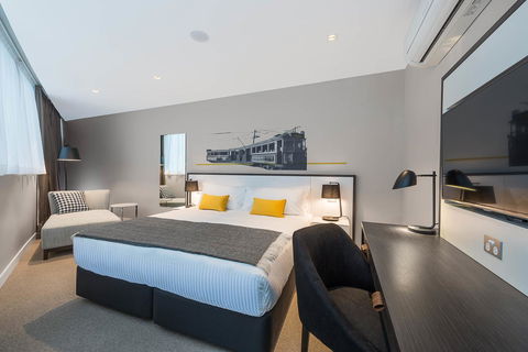 Peppers Docklands - Broome Tourism 5