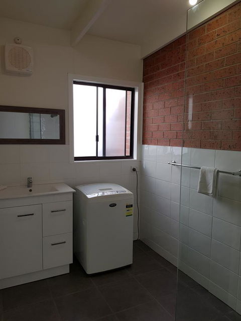 Beachcomber Holiday Units - Broome Tourism 16