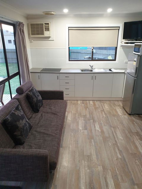 Beachcomber Holiday Units - Broome Tourism 3