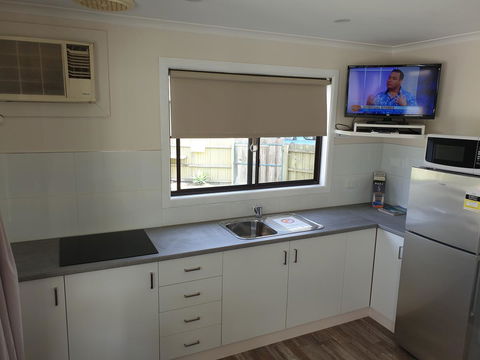 Beachcomber Holiday Units - Broome Tourism 4