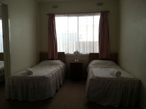 Beachcomber Holiday Units - Broome Tourism 28