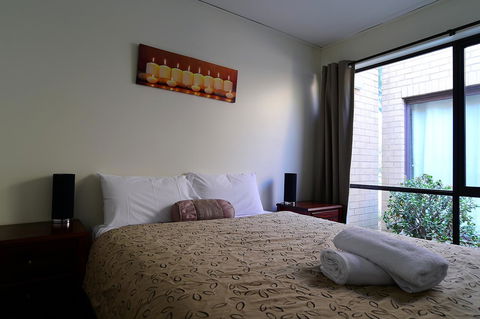 Executive Hideaway - Broome Tourism 13