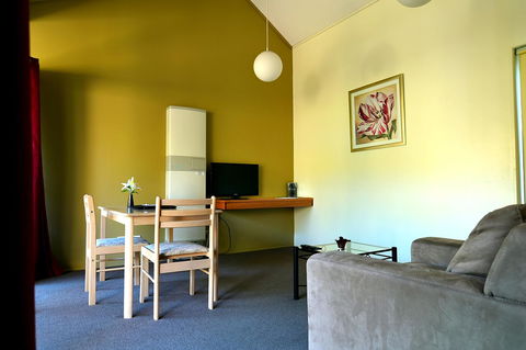 Executive Hideaway - Broome Tourism 26