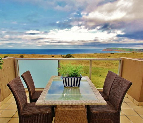 Arcadia Phillip Island - Broome Tourism 0