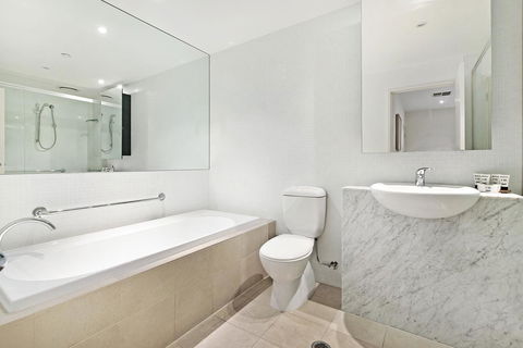 ULTIQA Little Collins (located At The Hero Apartment Building) - Broome Tourism 27