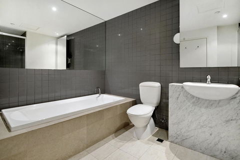 ULTIQA Little Collins (located At The Hero Apartment Building) - Broome Tourism 18