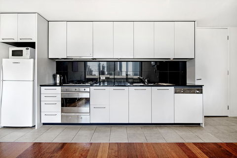 ULTIQA Little Collins (located At The Hero Apartment Building) - Broome Tourism 7