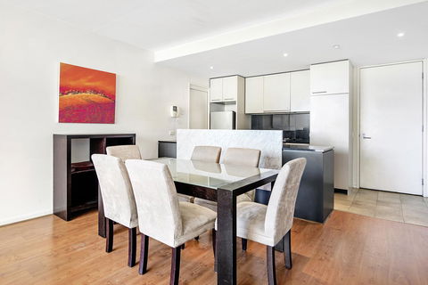 ULTIQA Little Collins (located At The Hero Apartment Building) - Broome Tourism 17