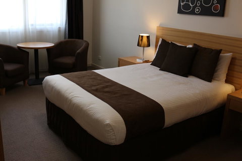 Bairnsdale International - Broome Tourism 23