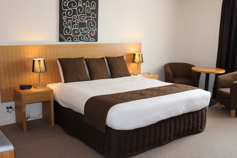 Bairnsdale International - Broome Tourism 31