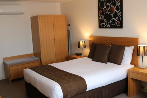 Bairnsdale International - Broome Tourism 14