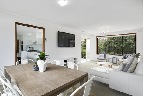 Fairhills - NEW LISTING, Beautifully Styled - Broome Tourism 1