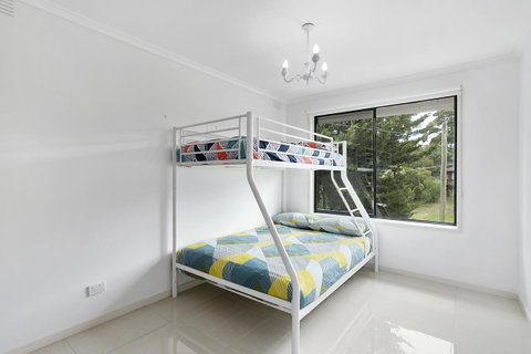 Fairhills - NEW LISTING, Beautifully Styled - Broome Tourism 6