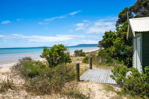 Fairhills - NEW LISTING, Beautifully Styled - Broome Tourism 10