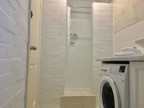 The Wheelhouse - 2BR Waterfront Apt In Town - Broome Tourism 14