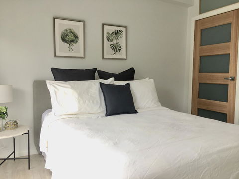 The Wheelhouse - 2BR Waterfront Apt In Town - Broome Tourism 4