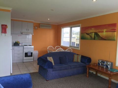 Lakeside At Mallacoota - Broome Tourism 4