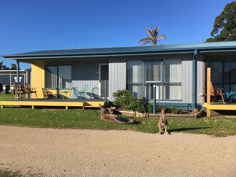 Lakeside At Mallacoota - Broome Tourism 12