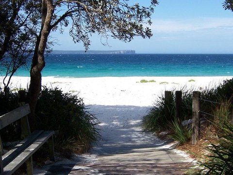 The Break Beachside - Broome Tourism 2